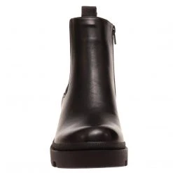 Purple Door Boutique Shoes The Shell Black Platform Ankle Booties