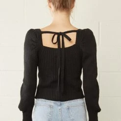 Purple Door Boutique Black Ribbed Knit Cropped Sweater