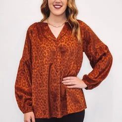 Purple Door Boutique Ladies' Bronze Monochromatic Leopard Print Top