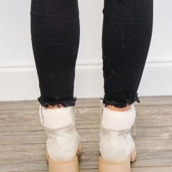 Purple Door Boutique Shoes Saffi Faux Fur Beige Boot