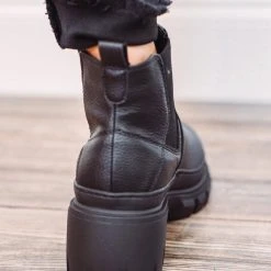 Mia Connor Black Platform Booties Shoes