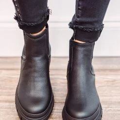 Mia Connor Black Platform Booties Shoes