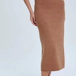 Purple Door Boutique Ladies' Mocha Ribbed Knit Midi Skirt