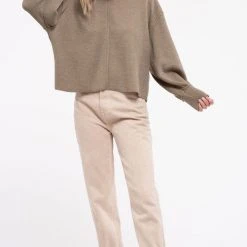 Purple Door Boutique Ladies' Olive Relaxed Ribbed Knit Top