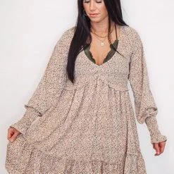 Purple Door Boutique Ladies' Light Taupe Floral Babydoll Dress